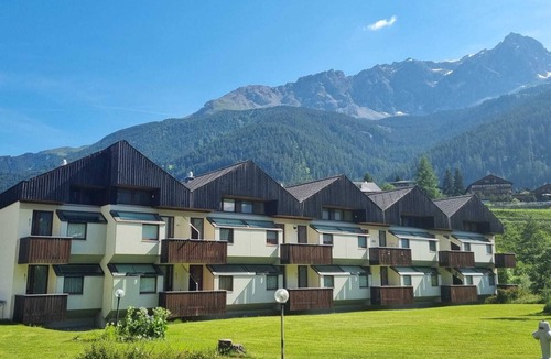 Savognin Apartment | 1 room apartment for 3 people with a view of the ski slope