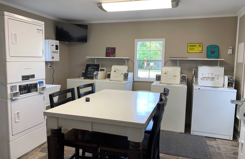 Sallisaw Cabin | 1 Room Camping Cabin KK1