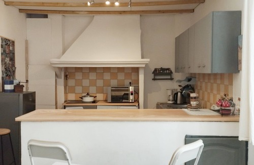 La Joliette Apartment | 1 Room for rent with 1 bed 90x190