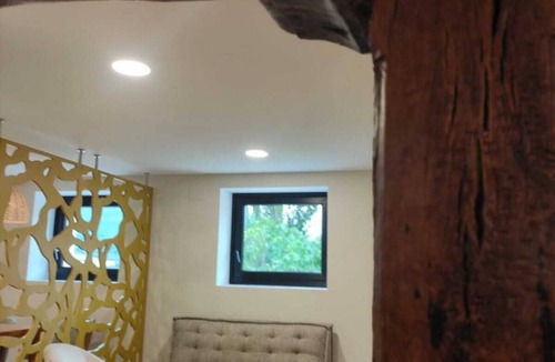 Allin Bed & Breakfast | 1 room with bathroom and breakfast near Urederra.