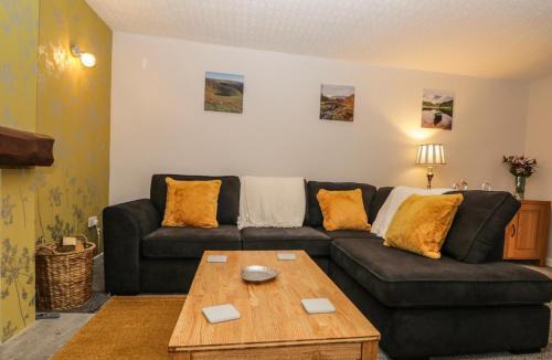 Newton Reigny House | 1 Springfort Cottages