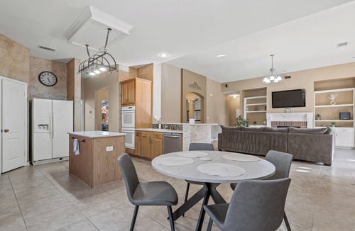 Allen House | 1 Story Retreat w/Pool
