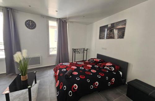 Meulan-en-Yvelines Apartment | 1 Studio Cosy avec WIFI Meulan EN Y