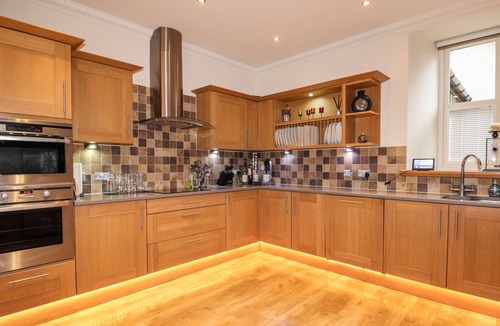 Elgin Cottage | 1 The Coach House