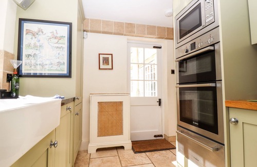 Moreton-in-Marsh Cottage | 1 The Lane