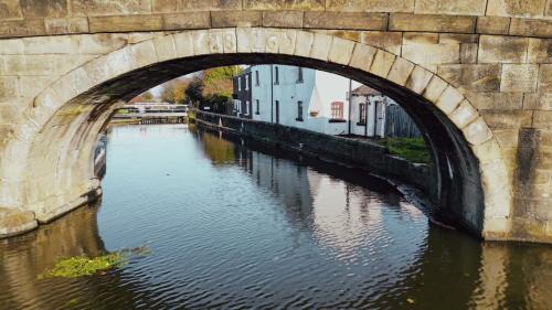 Burscough House | 1 Top Locks Cottage