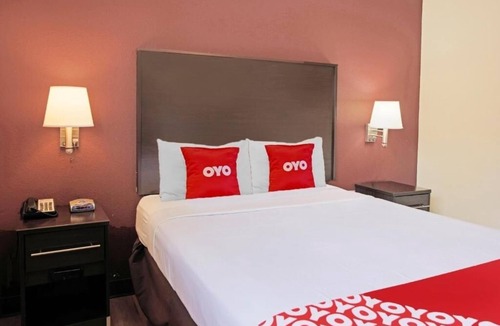 McAllen Hotel | 1 Unit 2 Bedroom Suite Family Friendly Getaway with Pool & Pets Welcome