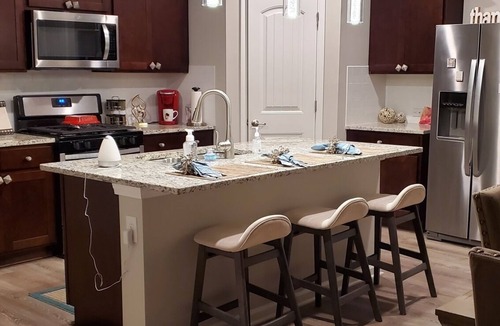 Burnside House | 1 yr old Lake House 5 mins from Interstate I10
