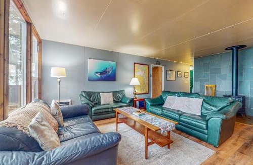 Mains Farm House | 10,000 Waves