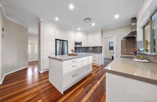 Blaxlands Ridge House | 10 acre country home