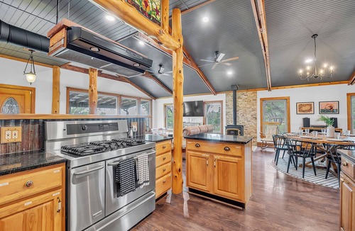 Dripping Springs House | 10-acre Family-Friendly Retreat with Pool