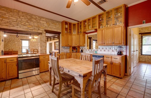 San Marcos House | 10-Acre San Marcos Vacation Rental ~ 6 Mi to TSU!
