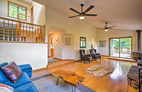 Apple Hill House | 10 Acres w/Stunning Views: Apple Hill Home!