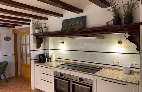 Hoya de los Patos Villa | 10 Bedroom 5* Luxury Villa . Heated Pool & 6 seater jacuzzi. 26 Guests max