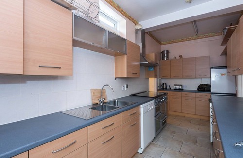 North Shore Cottage | 10 bedroom accommodation in Blackpool