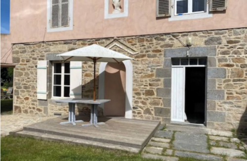Saint-Malo Villa | 10 bedroom manor house, 2500m2 walled garden, 5min beach