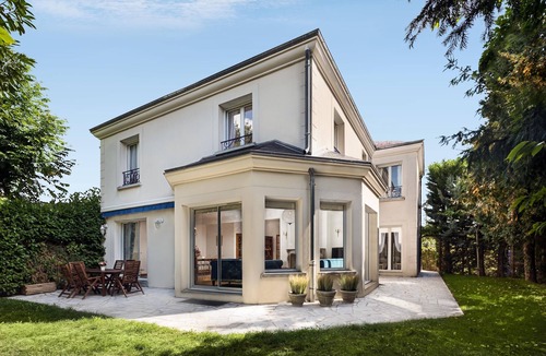 Le Chesnay Villa | 10 Bedrooms & 5 Bathrooms - 5* Villa Stella - Versailles Castle walking distance