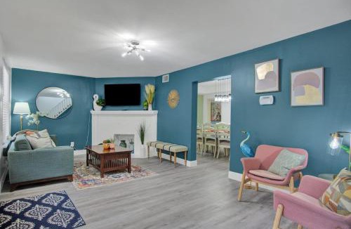 Tampa Heights House | 10 beds! Large home Groups multiple families