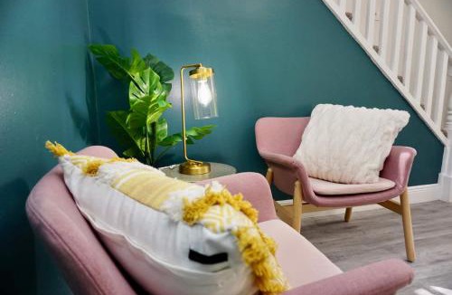 Tampa Heights House | 10 beds! Large home Groups multiple families