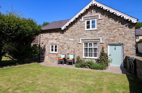 Clun House | 10 Bridge Street