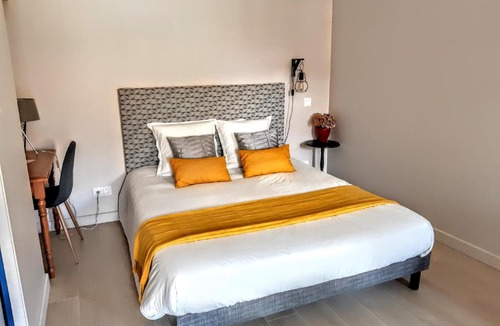 Chaux Bed & Breakfast | 10 Côté Cour