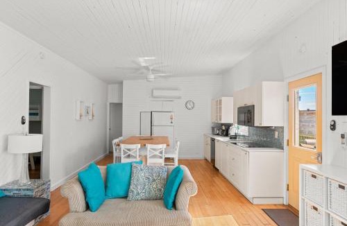 Ocean Bay Park House | 10 Cayuga