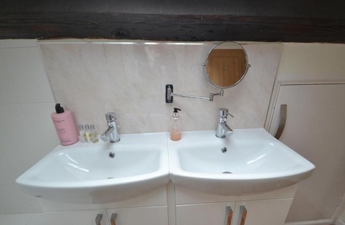 Wellington Apartment | 10 Chad Valley