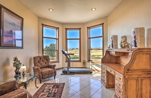Hudson House | 10 Mi to Barr Lake State Park: Home w/Mtn Views