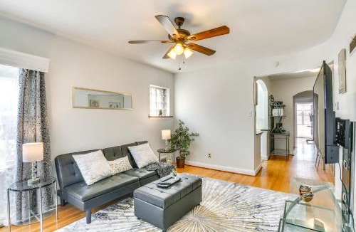 Beverly Hills Apartment | 10 Mi to Downtown St Louis: Convenient Apartment!