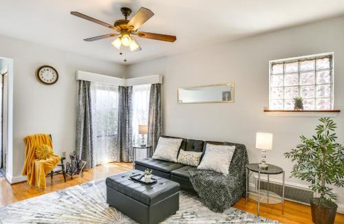 Beverly Hills Apartment | 10 Mi to Downtown St Louis: Convenient Apartment!