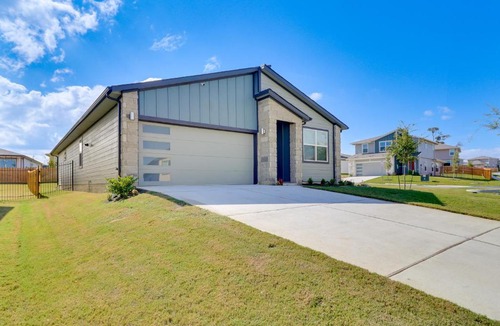 McNeil House | 10 Mi to Dtwn: Bright Austin Gem w/Pool Access