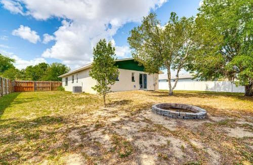 Silver Springs Shores House | 10 Mi to Dtwn Ocala: Dog-Friendly Home w/Fire Pit