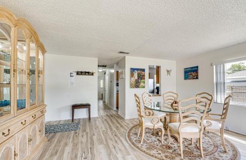 Silver Springs Shores House | 10 Mi to Dtwn Ocala: Dog-Friendly Home w/Fire Pit