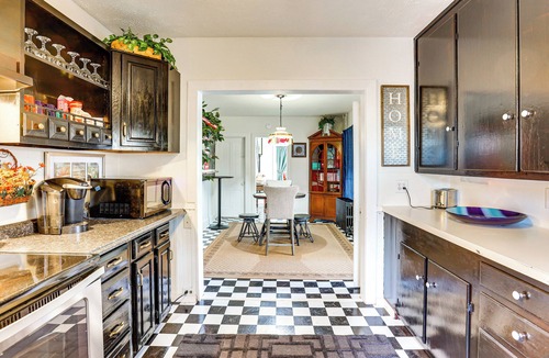 Annville House | < 10 Mi to Hersheypark: Duplex w/Fire Pit + Grill