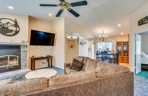 Happy Valley House | 10 Mi to Redding Serene Escape with Spacious Yard!