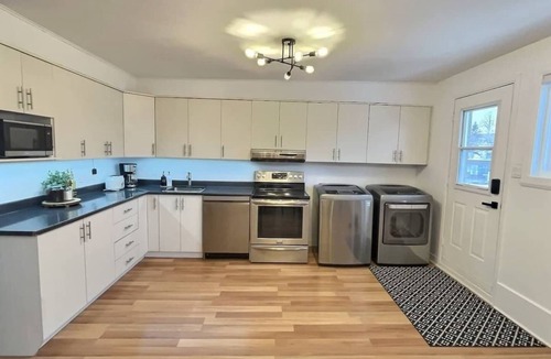 Quartier 5-4 Apartment | 10 min City Center - 2 Bedrooms - 6 people - AC