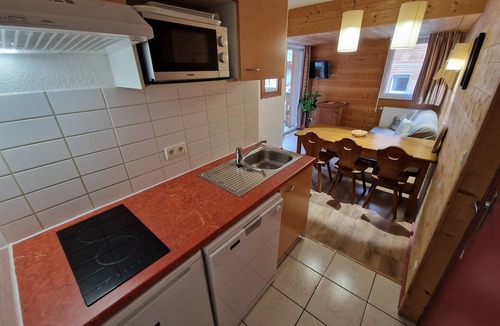 Cauterets Apartment | 10 min. from center, Cocoon Pyrénéen & Spa - 6 pers., parking, heated pool