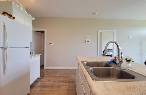 Jamesport House | 10 min from downtown Jamesport, MO