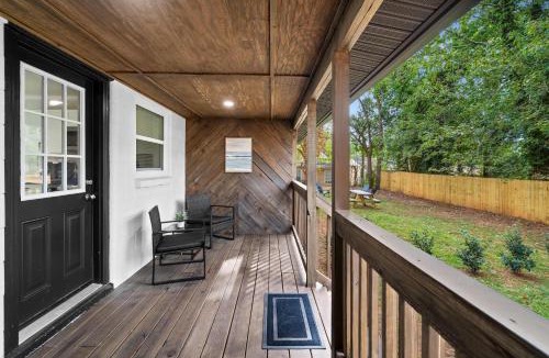 Southwest Raleigh House | 10 Min to Downtown - Desk - Fenced Yard - Wi-Fi