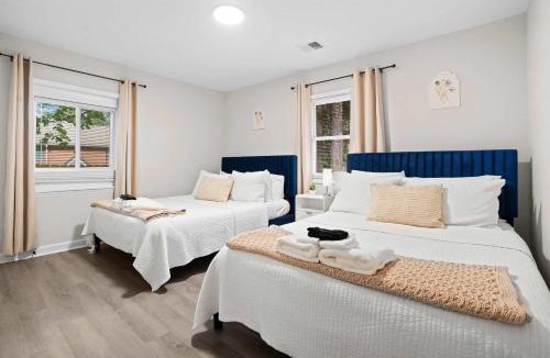Southwest Raleigh House | 10 Min to Downtown - Desk - Fenced Yard - Wi-Fi