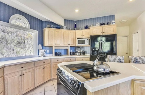 Skyland House | 10 Min TO DT, 16 min to Biltmore, Lg Home, Apartment Incl., Peaceful & Quiet