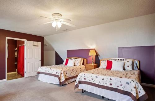 Skyland House | 10 Min to DT Asheville- Biltmore, Fire pit, View