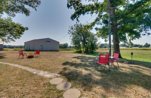Toledo House | 10 min to Elmarra River: Home w/Fire Pit & Grill!