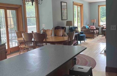 Fletcher House | 10 min to Smuggler’s Notch