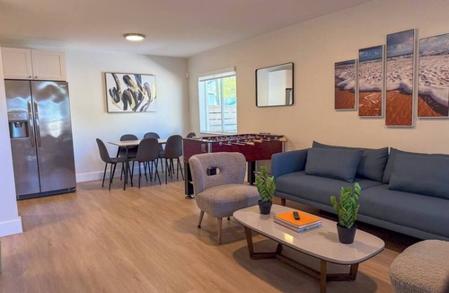 Little Haiti House | 10-min Wynwood, private patio, super central