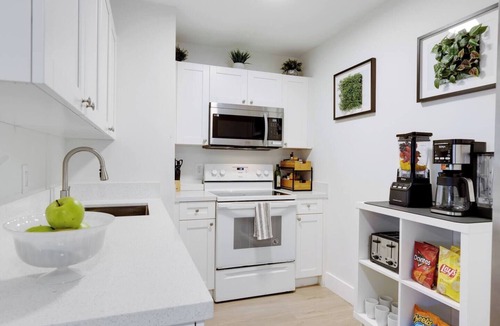 Little Haiti House | 10-min Wynwood, private patio, super central