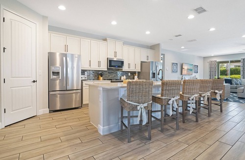 Bay Lake House | 10 Mins Disney/Games Room/Arcade Machine/Private Pool and Spa/7 Kings!Themed