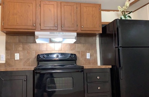 Hockley House | 10 mins to Houston Premium Outlet, 17 mins to Prairie View A&M, Cozy mobile home