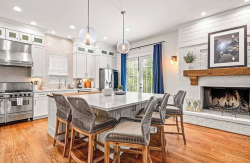 Midtown House | 10 Mins to Mercedes-Benz Stadium | Dog Friendly