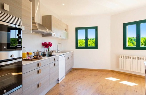 Vallpineda Villa | 10 minutes by car from Sitges. Masia La Torre. Authentic. Charm. Nature.
